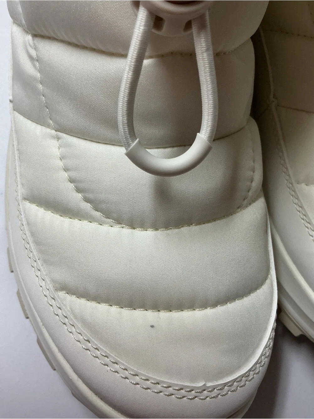 Women's Snowtrot Shorty Boot/ color: Sea Salt, Fig/ size 7.5